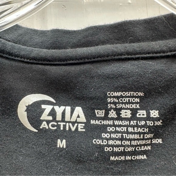 Zyia Active sleeveless black shirt mountains women's medium - Picture 4 of 4